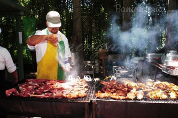 Banquete dieciochero para disfrutar