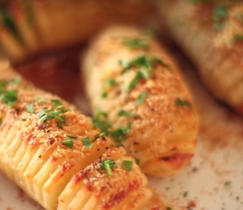Receta: papas Hasselback al horno