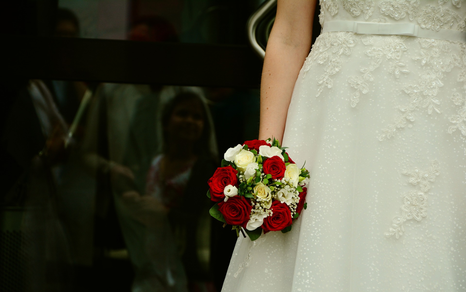 bridal-bouquet-2720592-1920.jpg