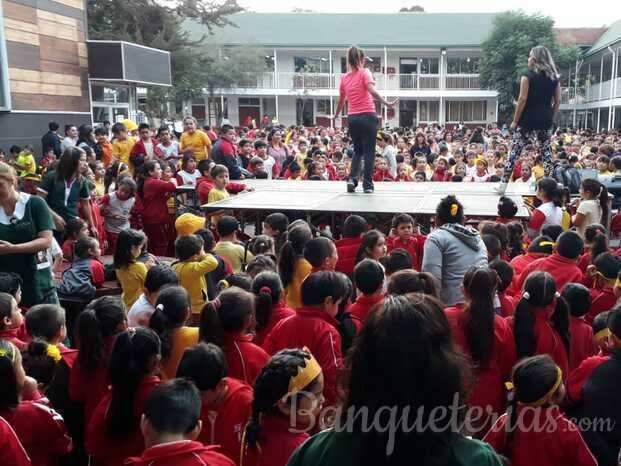 evento masivo en  colegio.jpg