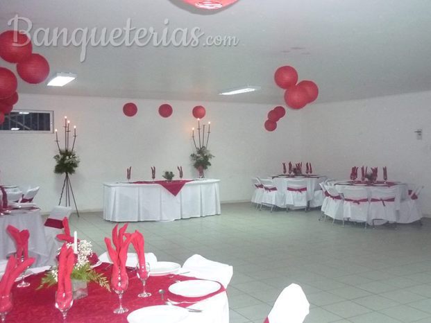 Matrimonio salón blanco