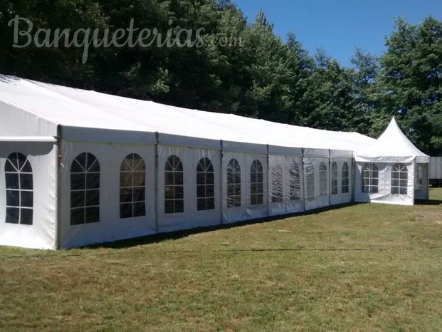 Exterior de carpa instalada en Los Saltos del Laja