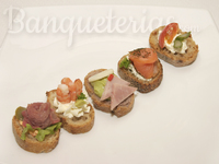 Variedad de Canapés tradicional