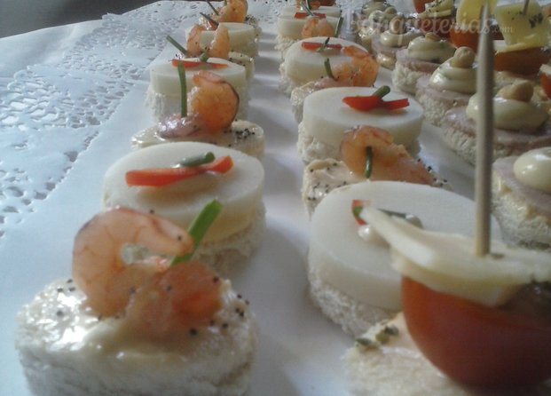 Canapes de camarones