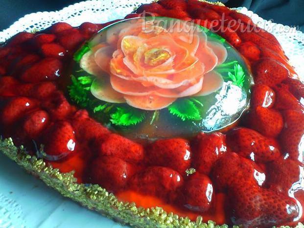 Tartaletas de frutas con jaleas florales exclusivas