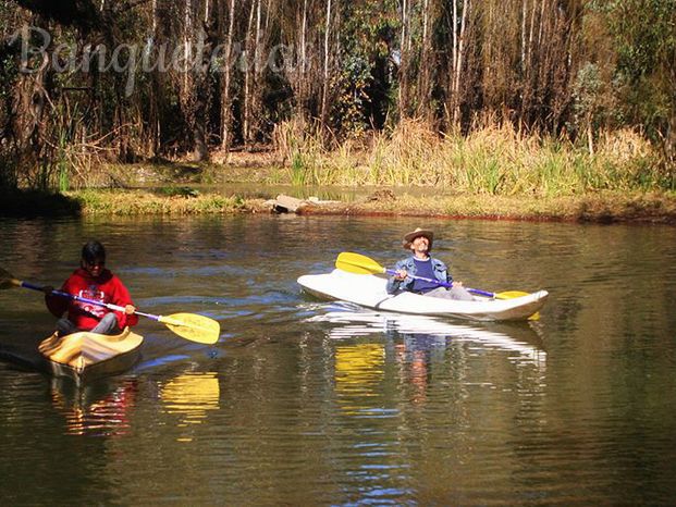 Parcela y Kayak