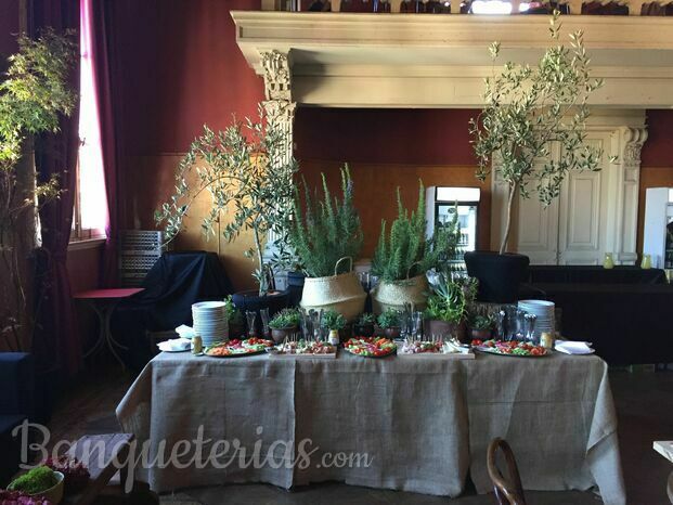 Mesa Buffet delicatessen en Matrimonio